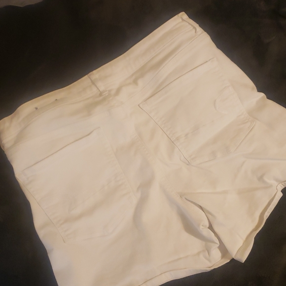 EUC American Eagle Shorts - Picture 3 of 5